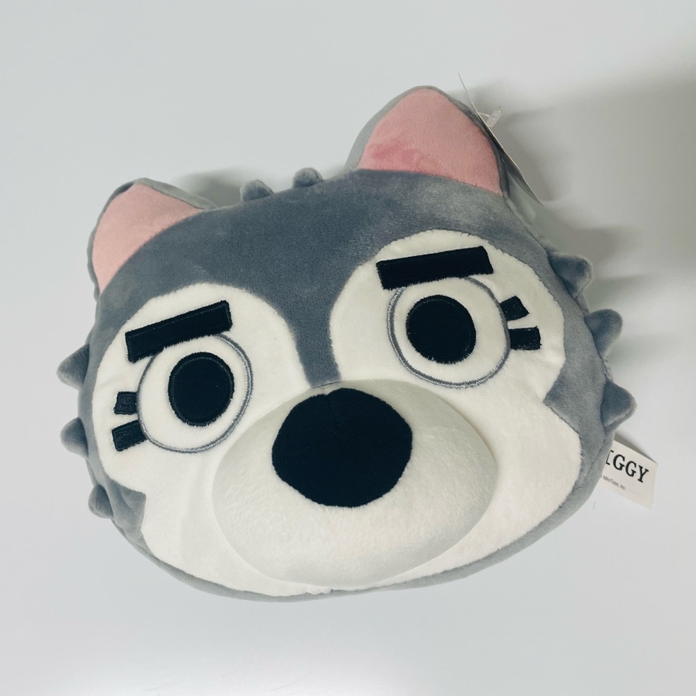 Piggy Doughmigos Willow Plush